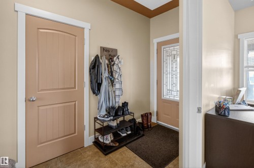 1 Chatwin Road, Sherwood Park, AB - Indoor Photo Showing Other Room