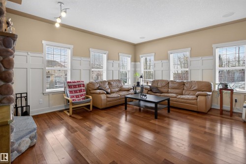 1 Chatwin Road, Sherwood Park, AB - Indoor Photo Showing Living Room