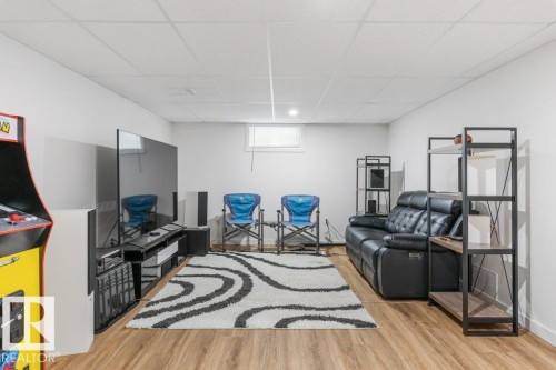 8 Princess Drive, Lamont, AB - Indoor