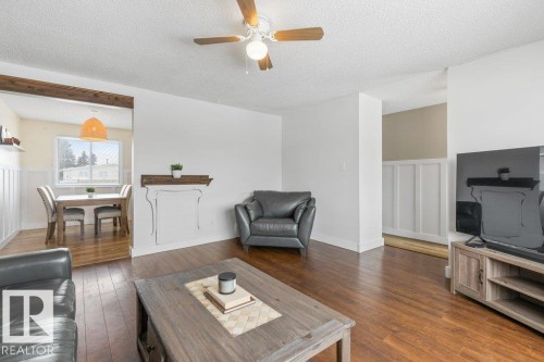 8 Princess Drive, Lamont, AB - Indoor Photo Showing Living Room