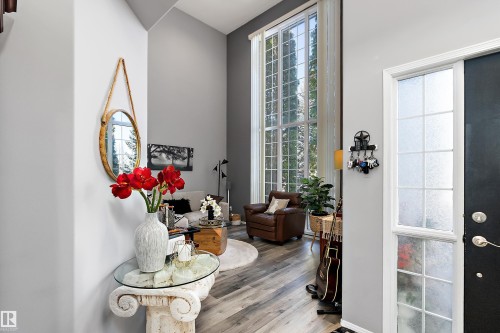 528 Carse Lane, Edmonton, AB - Indoor Photo Showing Other Room