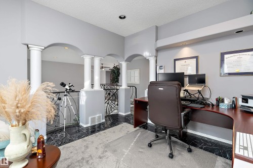 528 Carse Lane, Edmonton, AB - Indoor Photo Showing Other Room