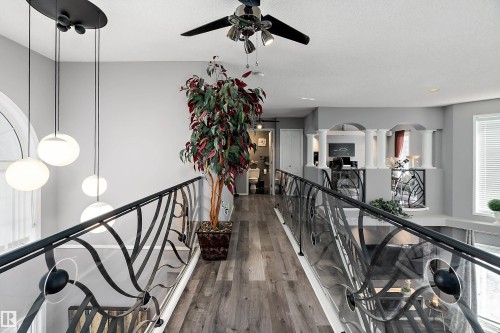 528 Carse Lane, Edmonton, AB - Indoor Photo Showing Other Room