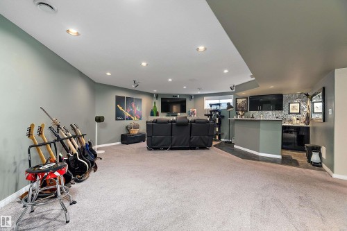 528 Carse Lane, Edmonton, AB - Indoor Photo Showing Other Room