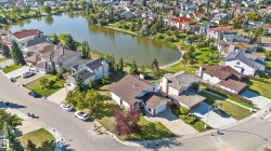 7607 158 Avenue  Edmonton, AB T5Z 2R9