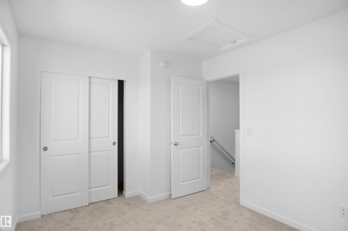 533 Aster Drive, Edmonton, AB - Indoor Photo Showing Other Room