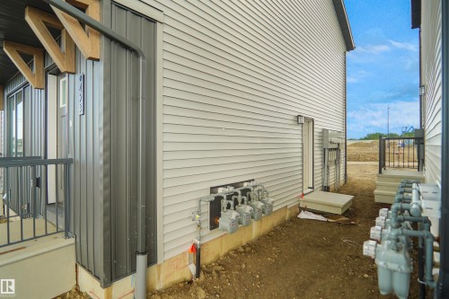 423 Aster Drive Nw, Edmonton, AB - Outdoor With Exterior
