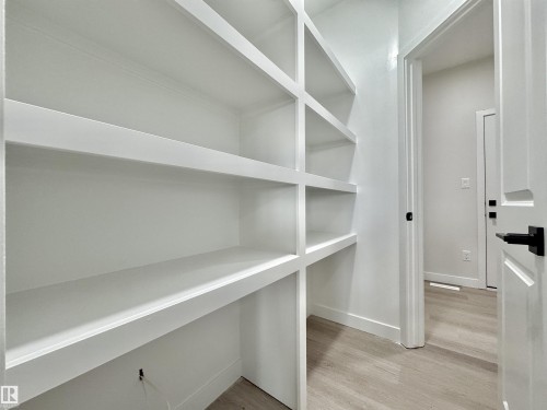 133 Pierwyck Loop, Spruce Grove, AB - Indoor With Storage
