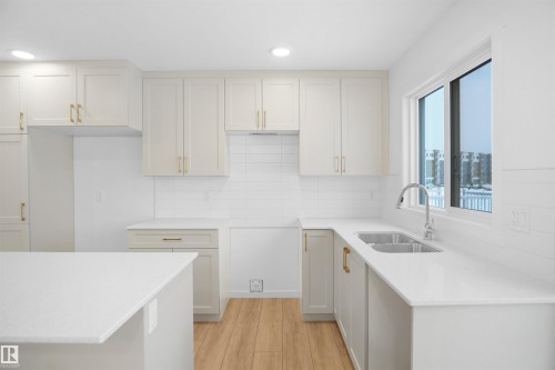 25 1430 Aster Way, Edmonton, AB 