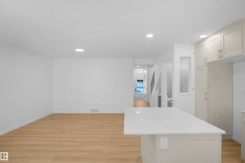 25 1430 Aster Way, Edmonton, AB 