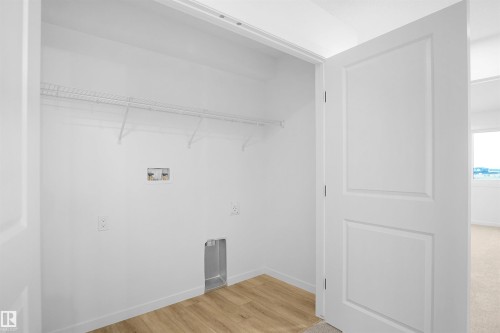 32 1430 Aster Way, Edmonton, AB - Indoor