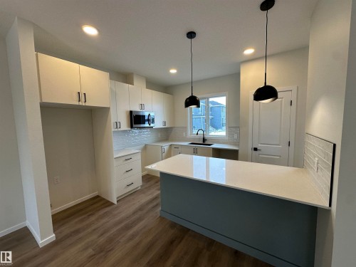 1094 MCLEOD Avenue  Spruce Grove, AB T7X 4G8