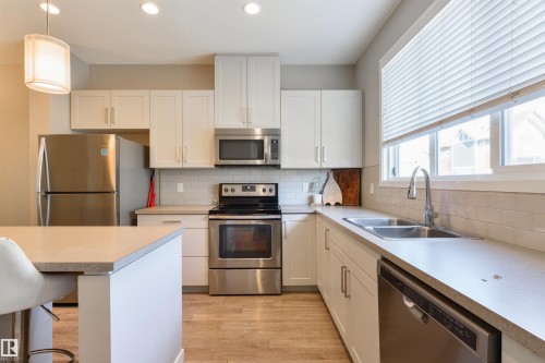 2 320 Secord Boulevard, Edmonton, AB 