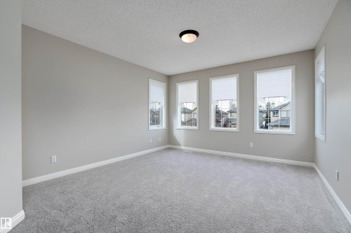 2176 Haddow Drive, Edmonton, AB - Indoor Photo Showing Other Room