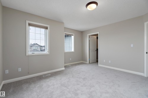 2176 Haddow Drive, Edmonton, AB - Indoor Photo Showing Other Room