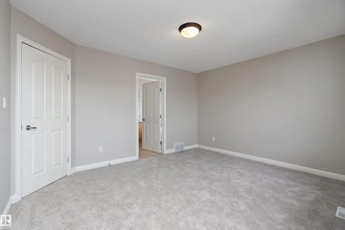 2176 Haddow Drive, Edmonton, AB - Indoor Photo Showing Other Room