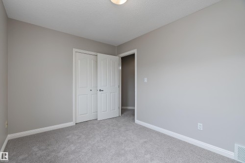 2176 Haddow Drive, Edmonton, AB - Indoor