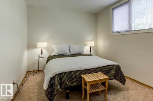 9819 67 Avenue, Edmonton, AB 