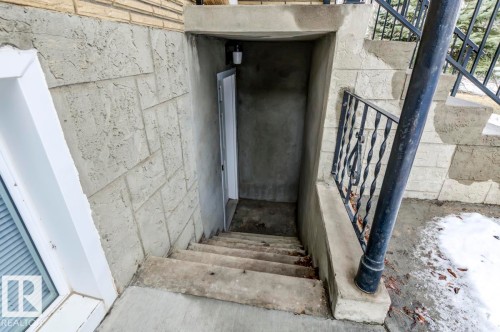 9819 67 Avenue, Edmonton, AB 