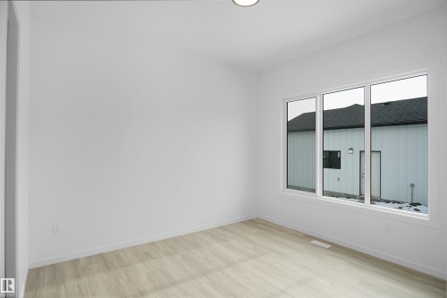 7519 Observer Lane, Edmonton, AB - Indoor Photo Showing Other Room