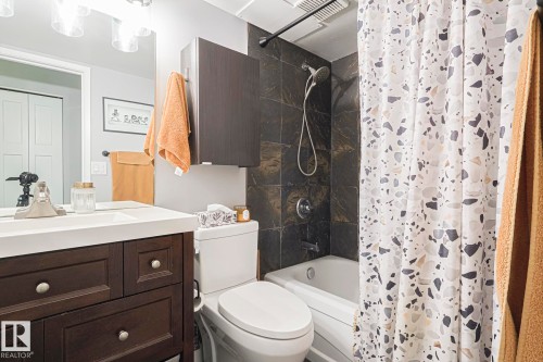 805 10175 109 Street, Edmonton, AB - Indoor Photo Showing Bathroom