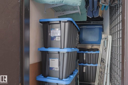 805 10175 109 Street, Edmonton, AB - Indoor