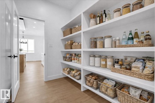 6 Edgefield Way, St. Albert, AB - Indoor Photo Showing Other Room