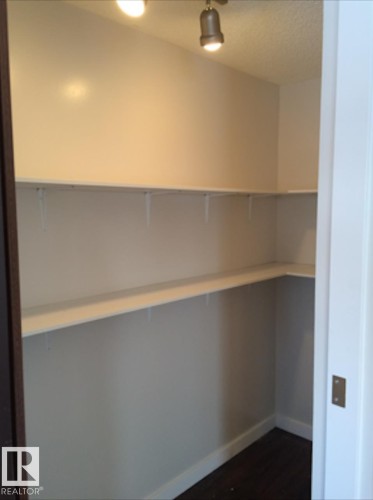 201 57 Brown Street, Stony Plain, AB - Indoor With Storage