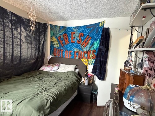 201 57 Brown Street, Stony Plain, AB - Indoor Photo Showing Bedroom