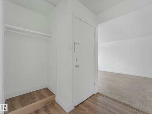 12722/24 83 Street, Edmonton, AB - Indoor Photo Showing Other Room