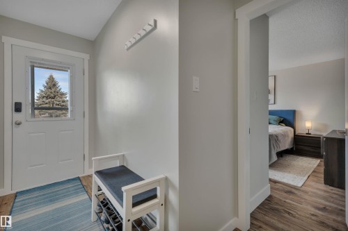 10435 39A Avenue, Edmonton, AB - Indoor Photo Showing Other Room