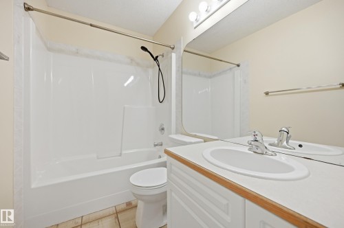 18 Daulton Crescent, St. Albert, AB 