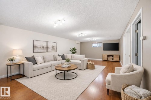 18 Daulton Crescent, St. Albert, AB 