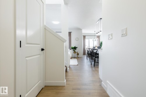 5221 Schonsee Drive, Edmonton, AB - Indoor Photo Showing Other Room