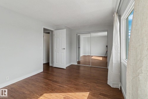 5428 146 Avenue, Edmonton, AB - Indoor Photo Showing Other Room
