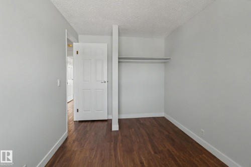 5428 146 Avenue, Edmonton, AB - Indoor Photo Showing Other Room