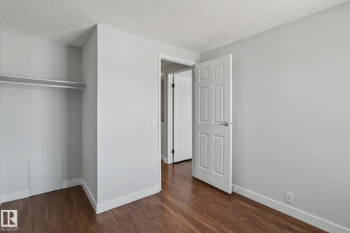 5428 146 Avenue, Edmonton, AB - Indoor Photo Showing Other Room