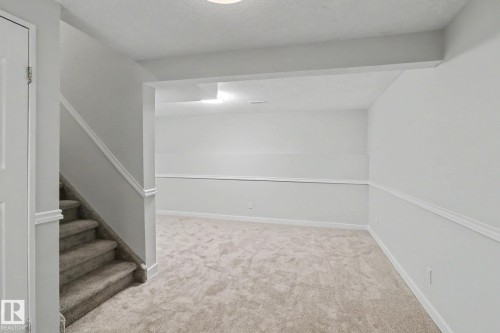 5428 146 Avenue, Edmonton, AB - Indoor Photo Showing Other Room