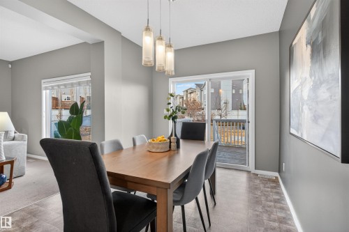 389 Simmonds Way, Leduc, AB - Indoor Photo Showing Dining Room