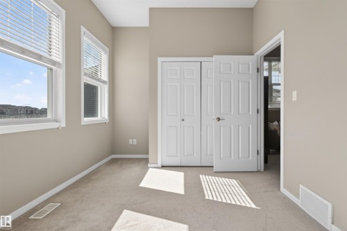 389 Simmonds Way, Leduc, AB - Indoor Photo Showing Other Room