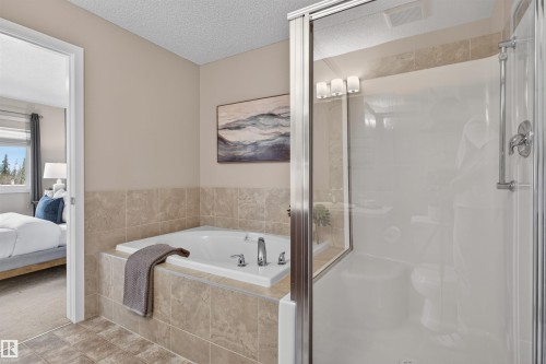 389 Simmonds Way, Leduc, AB - Indoor Photo Showing Bathroom