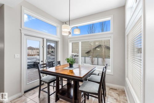 2 Longview Point(E), Spruce Grove, AB - Indoor Photo Showing Dining Room