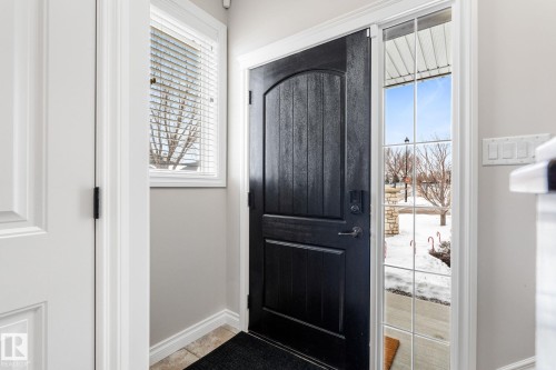 2 Longview Point(E), Spruce Grove, AB - Indoor Photo Showing Other Room