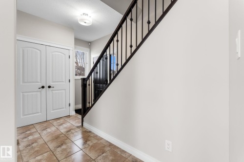 2 Longview Point(E), Spruce Grove, AB - Indoor Photo Showing Other Room