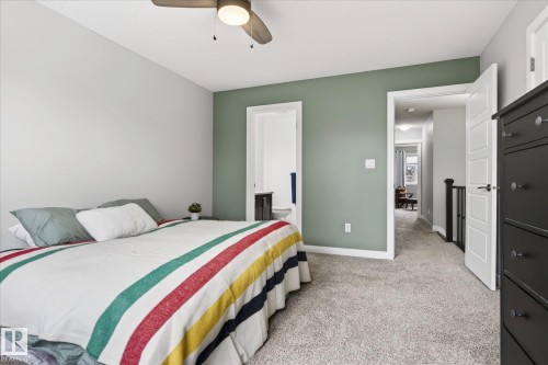 9844 80 Avenue, Edmonton, AB - Indoor Photo Showing Bedroom