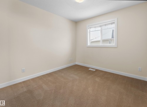 5908 Mullen Way, Edmonton, AB - Indoor Photo Showing Other Room