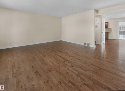 5908 Mullen Way, Edmonton, AB - Indoor Photo Showing Other Room