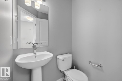 35 Prairie Gate, Spruce Grove, AB - Indoor Photo Showing Bathroom