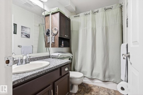 17 Lepine Place, St. Albert, AB - Indoor Photo Showing Bathroom