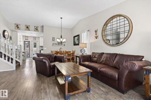 17 Lepine Place, St. Albert, AB - Indoor Photo Showing Living Room